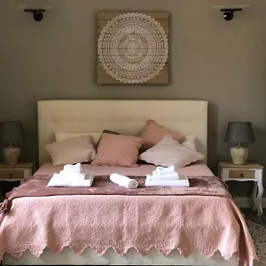 Monti Luxury Pensión